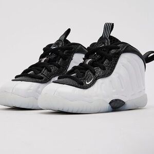 Nike little Posite one TD